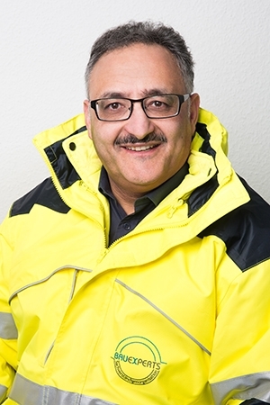 Bausachverständiger, Immobiliensachverständiger, Immobiliengutachter und Baugutachter  Taher Mustafa Solingen